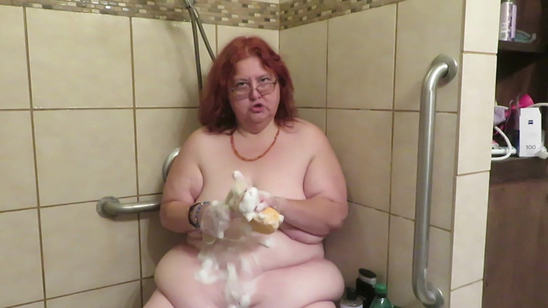 BBW nurse Vicki adventures with friends: Step mom cleaning bathroom thinks of her step son watching