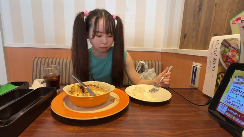 Strix: Wróżka z dwoma ogonami z pierścieniami sutkowymi, nadal nie wie,...