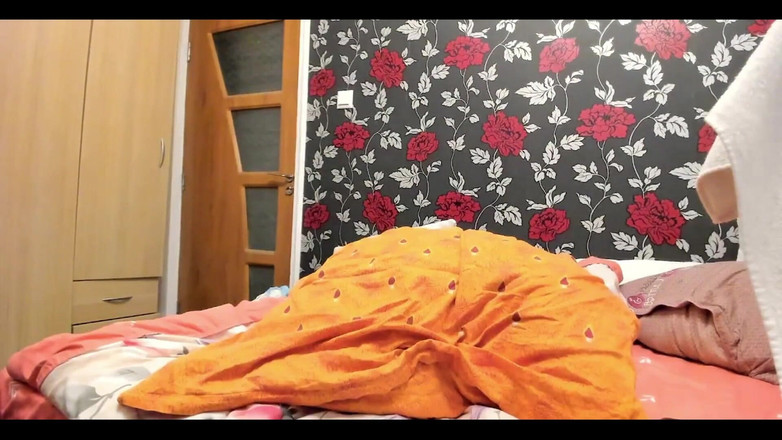 Michael Ragnar: Kombinované video, které masturbuji a mám velký výstřik