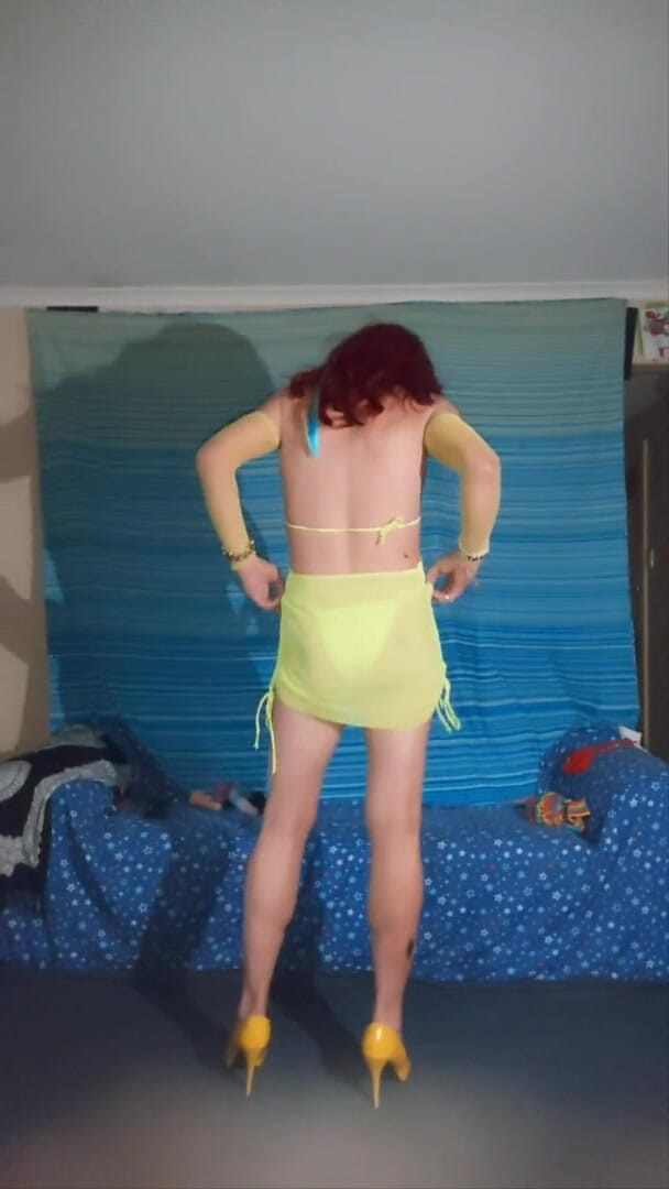 Lizzaali: Mijn sexy neon groene bikini plaagt