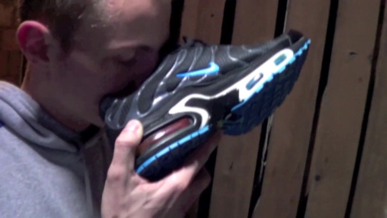 HUMLIATION AND SPANKING PORN: Sneaker humiliationin sneaker in discret baement