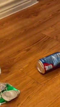 Squashing Různé ovocné plechánky vejce s mými vysokými podpatky