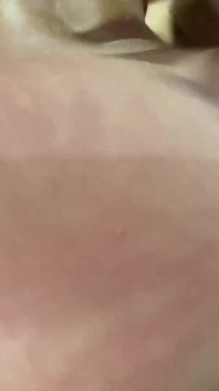 Gagica latino sexy Kira Perez este futută pe iaht