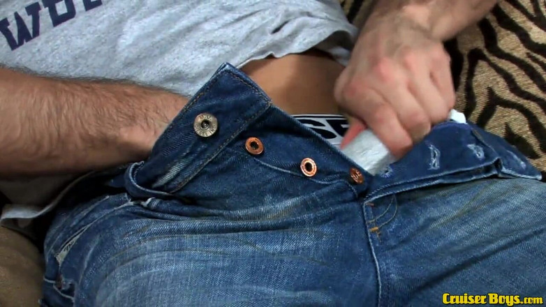 Cruiser Boys: Üniversiteli havalı yağcı senin için, boo boo!