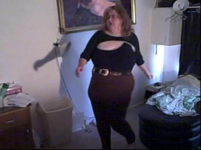 BBW nurse Vicki adventures with friends: Enfermeira Vicki mostra as coisas dela!