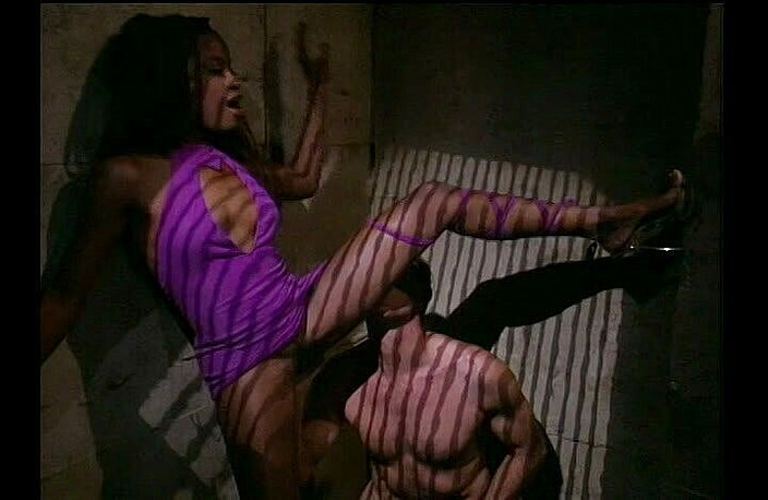 Outdoor pervs: Білого чувака тримають у в'язниці, щоб задовольнити чорношкіру кицьку