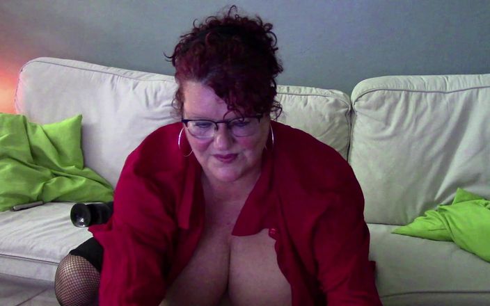 CurvyMindy: Evet, başka bir çok ateşli ve azgın canlı yayın