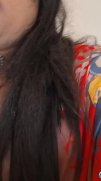Milf cougar cougar berseronok merah saree