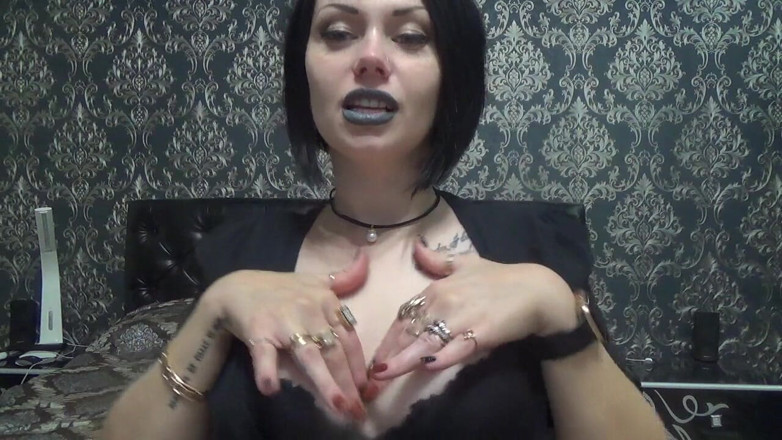 Goddess Misha Goldy: Colares modelando e joi