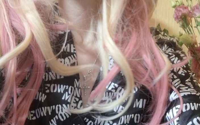 ElzaKom: Sweet Teen Elza Kom
