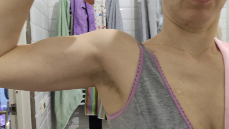 Miodelka: Compilação de Flexing de Músculos, Xixi e Tetas Leitosas 4K