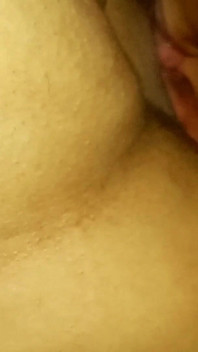 Sesso orale amatoriale intenso per lei