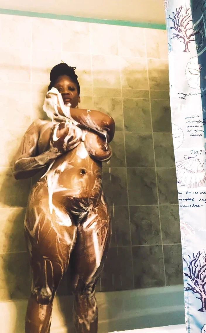 Jay Vic studios: Shower Time Vintage Porn Style