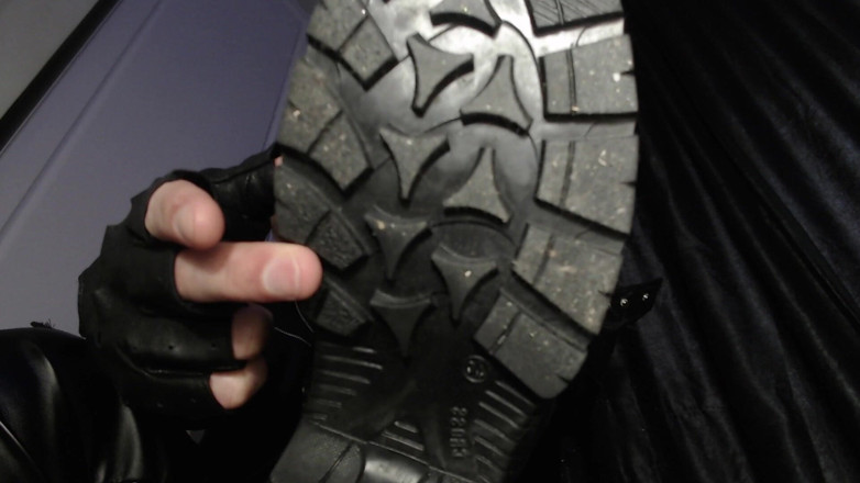 Hunky time: Alfa in Pelle -domina E Umilia Con Sputa E Scarpa