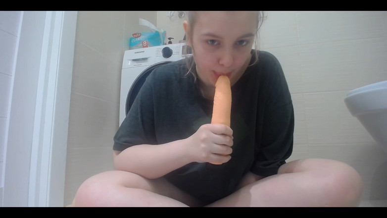 JuiceLussie: Pipe, gode, masturbation, dirty talk