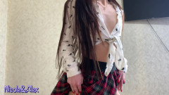 NicoleAndAlex: 大学生の女の子が数学の先生を誘惑した。セックスクローズアップ