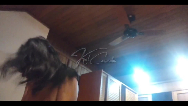 Heitor Baumann ofc.: O femeie căsătorită și-a sunat prietenul încornorat să facă o penetrare dublă