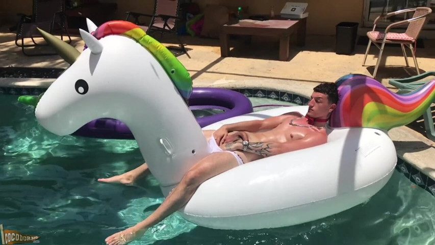 Gio Valentine - Summer Sun Solo (CocoDorm)