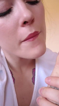 Liếm chân của chính tôi