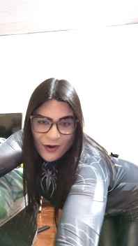 Líbí se ti tahle sexy a provokativní děvka