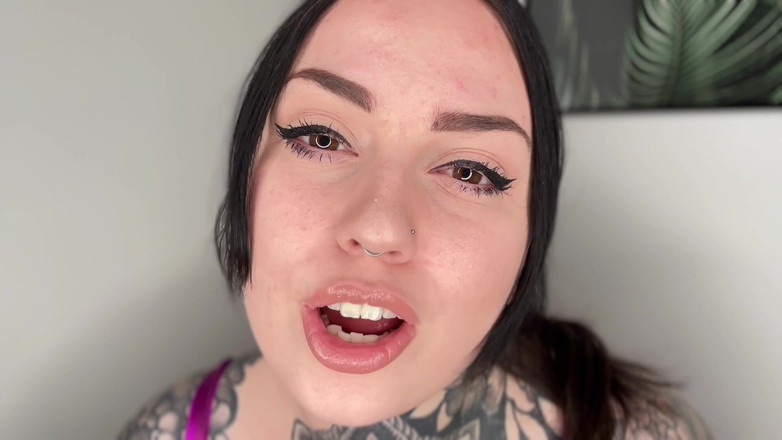 Miss Valentina: Oční kontakt Mesmerise