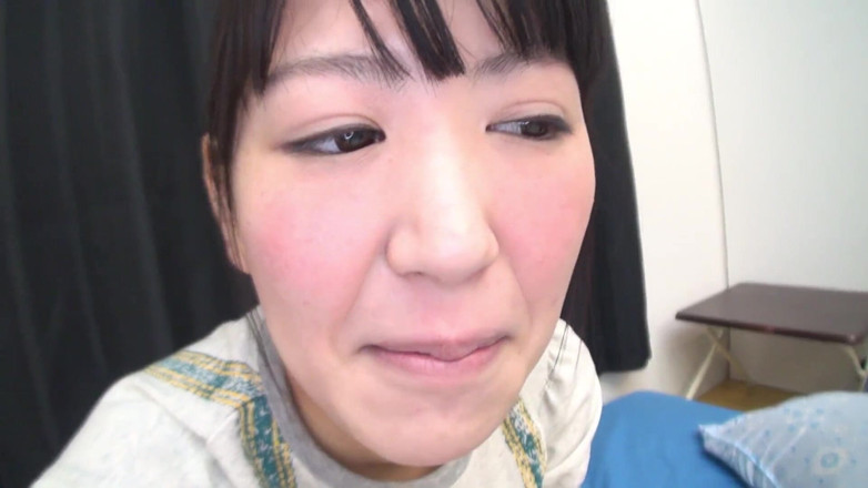 Caribbeancom: Asian chick with small tits gets fucked at the casting