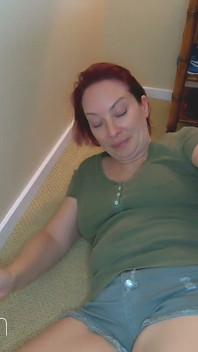 Fainting Fetish E03: the Haunted MILF