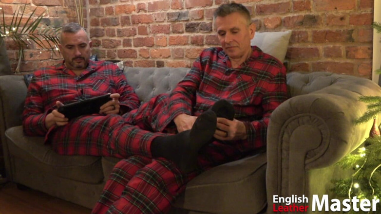 English Leather Master: Mature Couple Foot Worship at Christmas