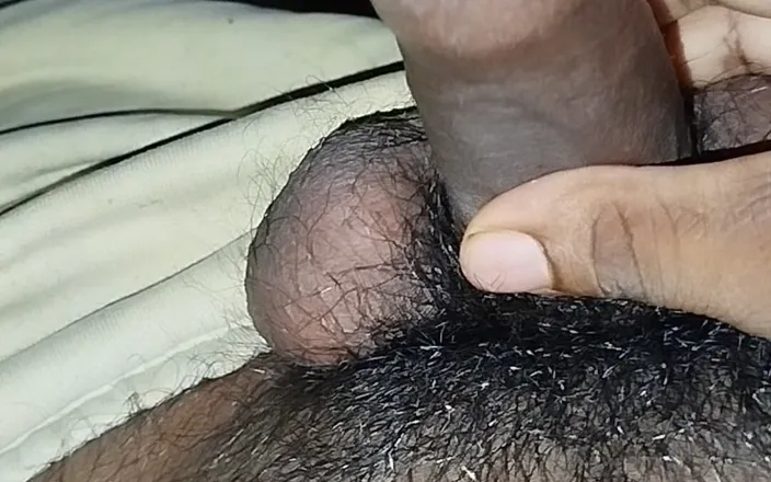 Miknio: Dick Handjob by Young Boy