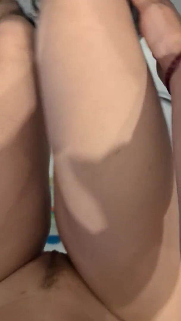 Adele Amber: 私の暖かい猫から私の暖かい小便