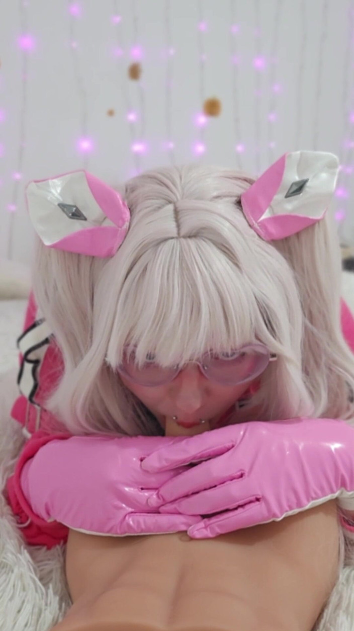 Laska le roomba: Alice É Uma Boa / Cosplay De Alice Nikke