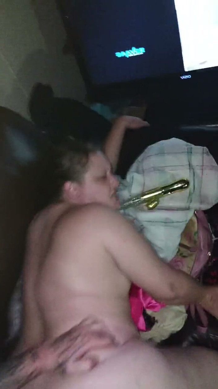 Nickyloves: Fucking My Tight Pussy with My Dildo Until I’m Dripping…...