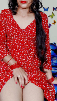 Gadis remaja India pamer memek dan pantat closeup dengan joi hindi