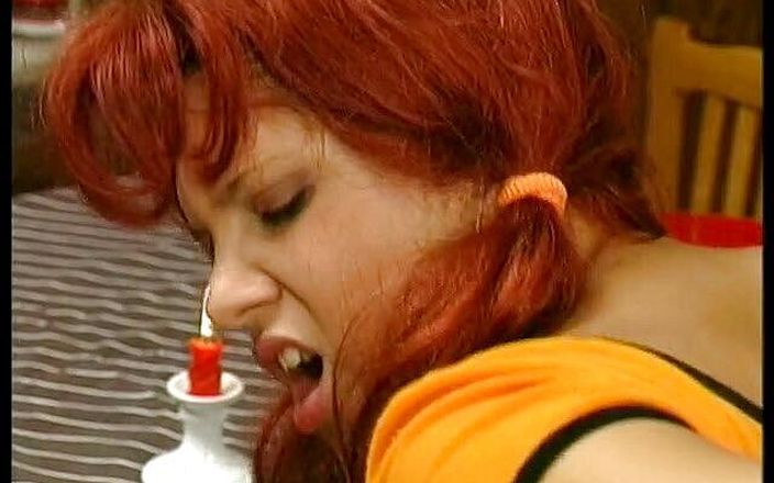 Slutty Teenies: Рыжая тинка с сексуальным телом обожает, когда ее трахают в ее тугую жопу