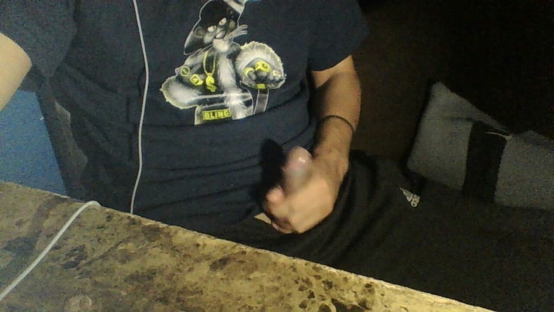 AlexAlejandro13: Tôi bị sừng sỏ khi tôi vape