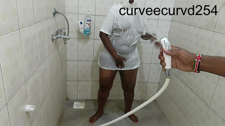 Curveecurvd254: Islak Twerk Yaptık Ve Emildik Ve Sikildik: Banyoda Romantizm