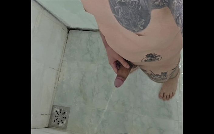 Lkdick8: Писсинг-фетиш