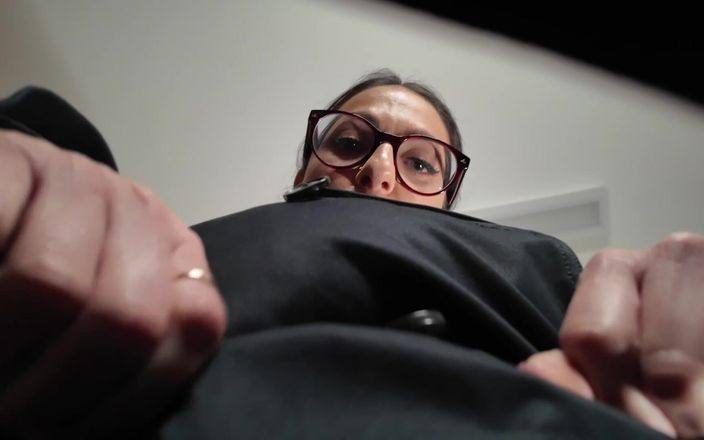 Countess diamond: Tiny Pocket Pervert - Dominare feminină