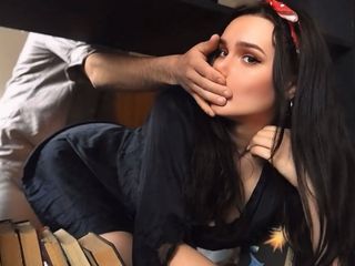 Candy_Milady: Styvmamma fast i en hylla - hon bär inte trosor speciellt