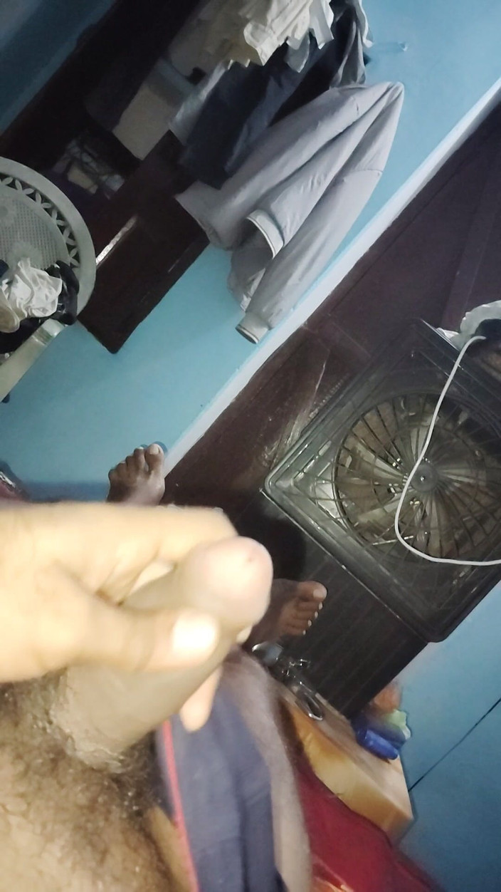 Xxxboyengi: Masturbare sexy cu băiat indian desi