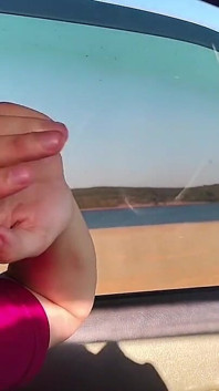 Fake taxi řidič měl divoký sex s milfkou s největšími prsy v Brazílii