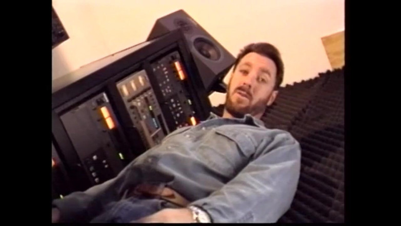 Vintage megastore: Jeune blonde se masturbe