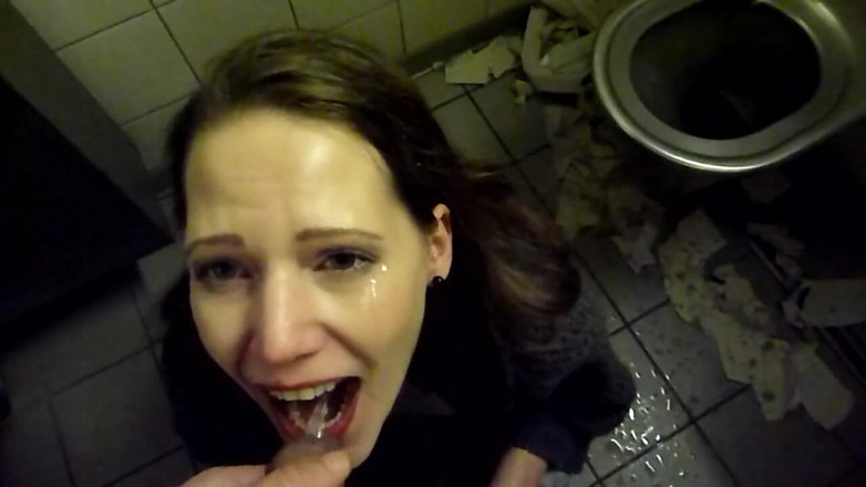 Viktoria Goo: Viktoria Goo - Hur djupt kan du sjunka, hur mycket kan...