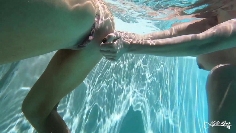 Kyla Keys: Sex în trei la piscină subacvatice