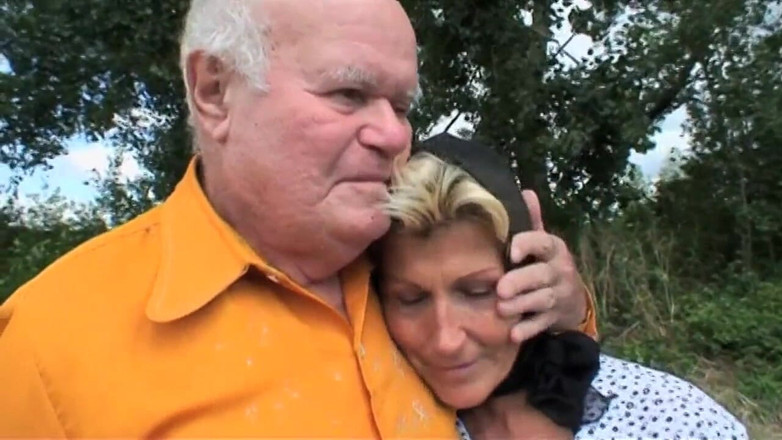 Old PIGS XXX: Nasty blonde teen gets off at the sight of an...