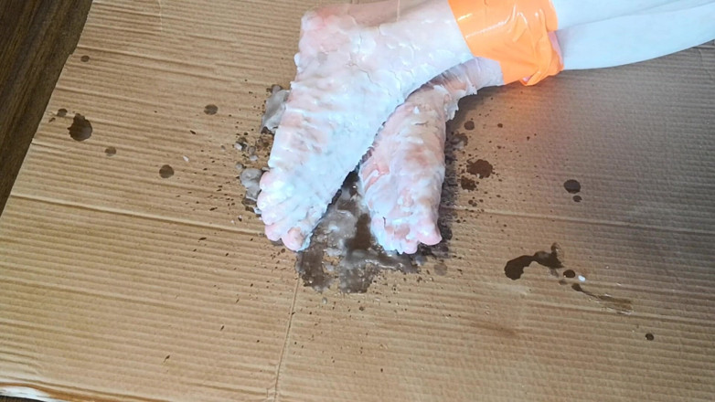 Bouncy Tits Action: Hot candle wax on my feet part 2