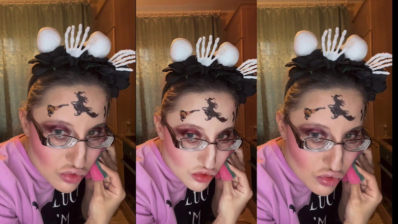 FinDom Goaldigger: Kadın kılıklı, paranı harcarken sana gözlüklerimi ve dudaklarımı yalatacağım