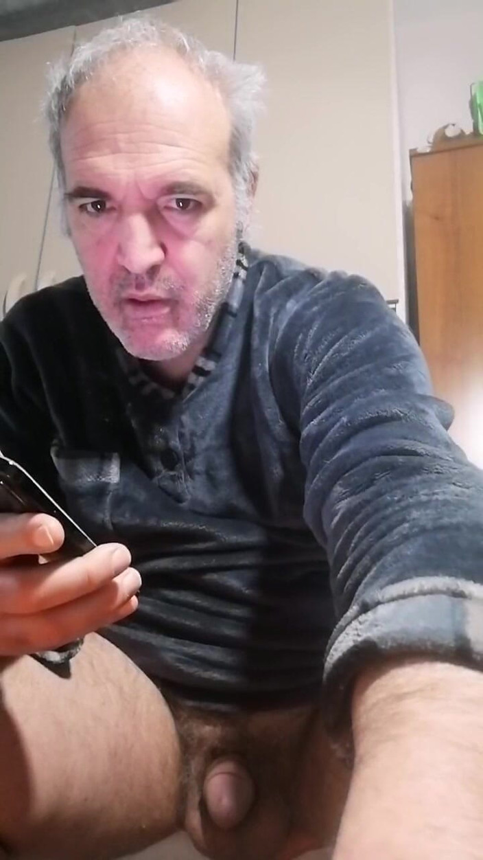 Setesesso7: Você tem que lamber meu pau duro, né!