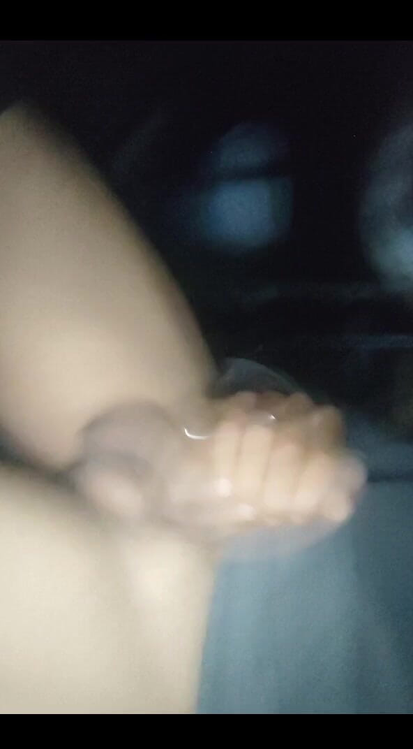 AlexAlejandro13: Nóng bỏng ở cổng nhà của tôi