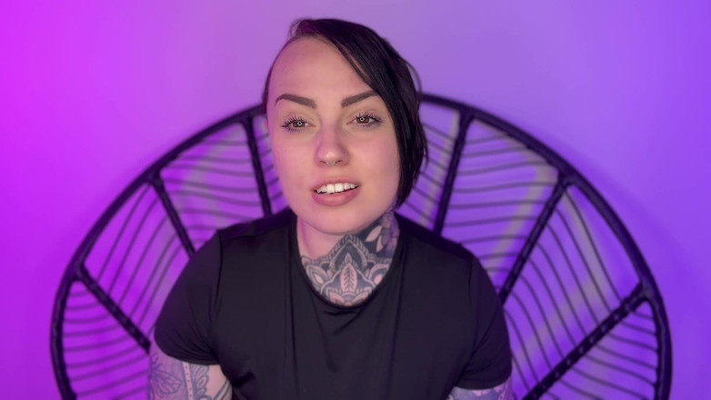 Miss Valentina: Taşak ezme ve sikiş